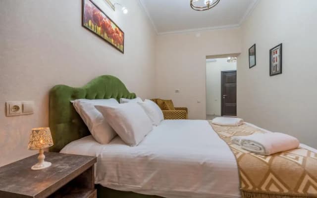 Golden Light Hotel - photo 2