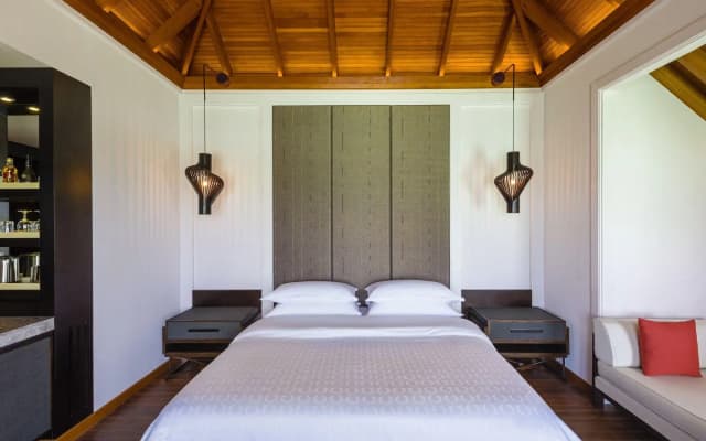 Sheraton Maldives Full Moon Resort & Spa - photo 5
