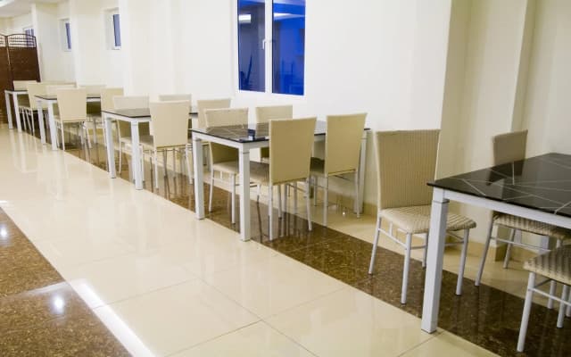 Syaz Meridien Hotel - photo 3
