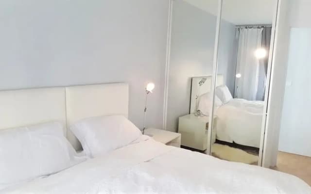 55 m2 with balcony in the 6th arrondiss. - photo 4