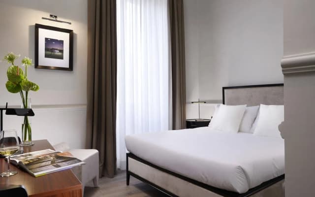 Gens Luxury Suites - photo 5