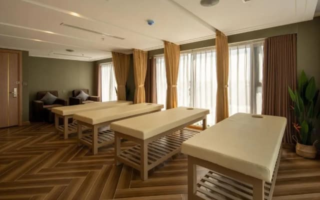 Adela Boutique Hotel - photo 2