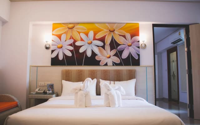 Maverick Ratchada Hotel - photo 3
