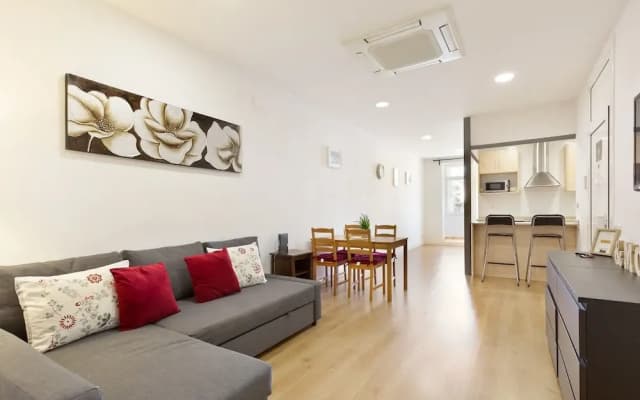 Stay U-nique Apartments Urgell - photo 5