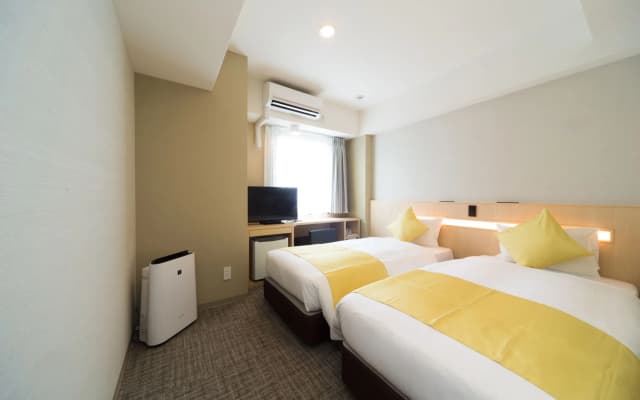 Shinsaibashi Higashi Crystal Hotel - photo 3