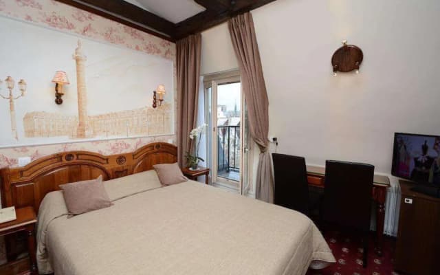 Familia Hotel - photo 2