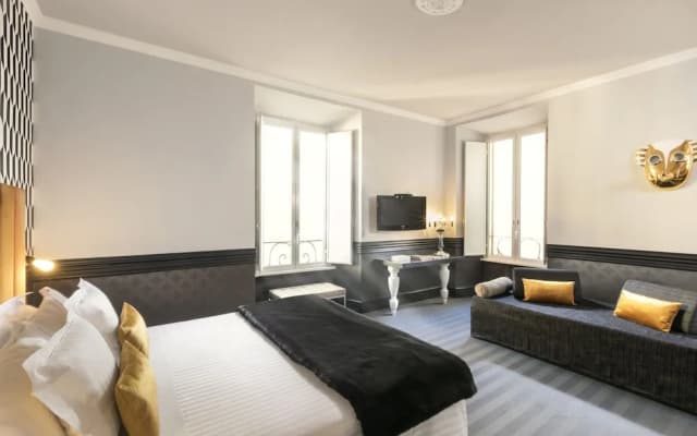Marco Aurelio Suites - photo 3