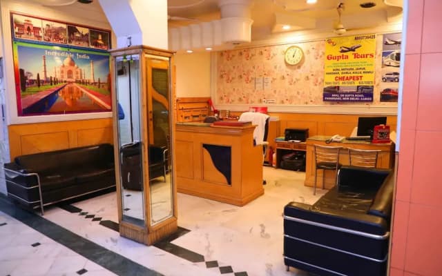 Hotel Kumar Palace - photo 2