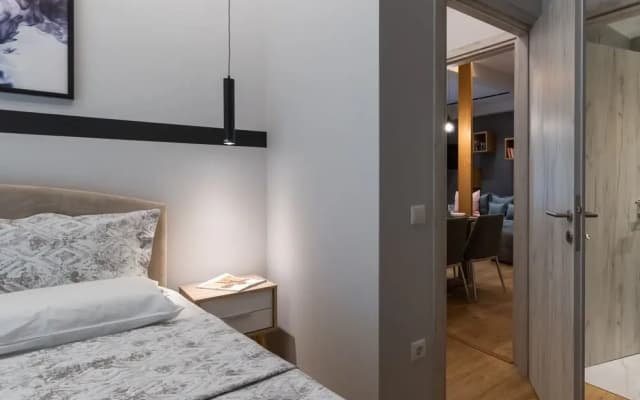101m² Renovated Apartment in Koukaki - photo 5