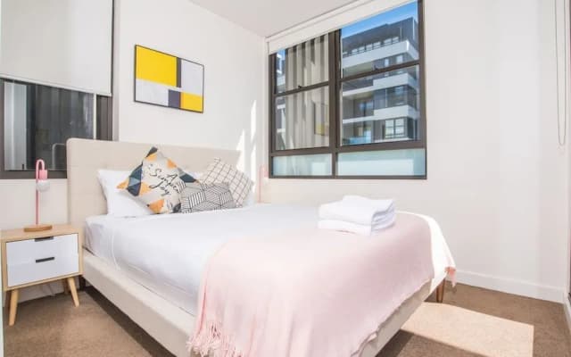 Serene Leichhardt 2bed2bath APT - photo 2