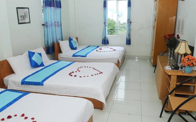 Queen Hotel 2 - photo 5