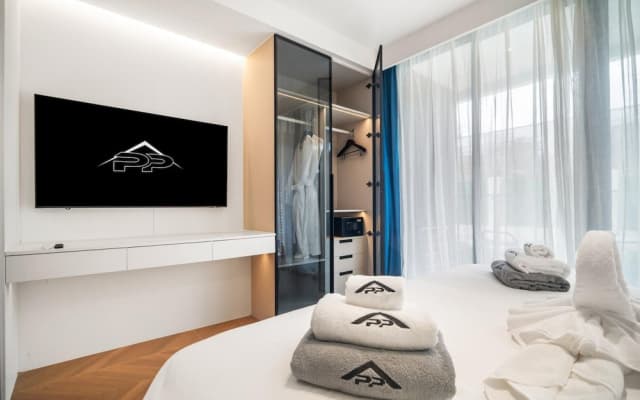 Beachfront A110 Luxury Pool Access Studio - photo 4