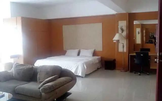 Meridian De Bangkok Hotel - photo 5