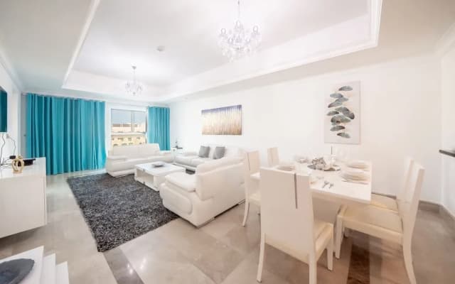 Stylish Urban 1BR Gem in Fairmont-90AB2 - photo 4
