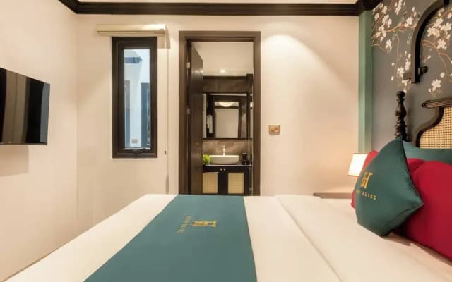 Hanoi Bliss Hotel - photo 4