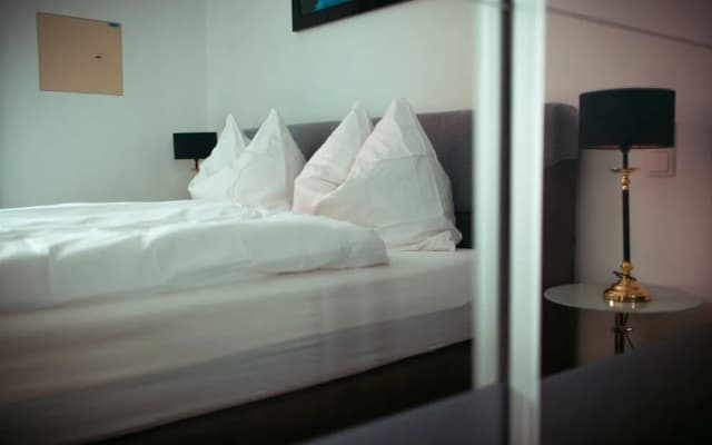 Moulin Rouge Suite by Welcome2Vienna - photo 3