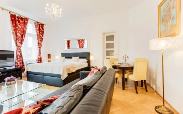 Old Town Square Royal Apartment - photo 5