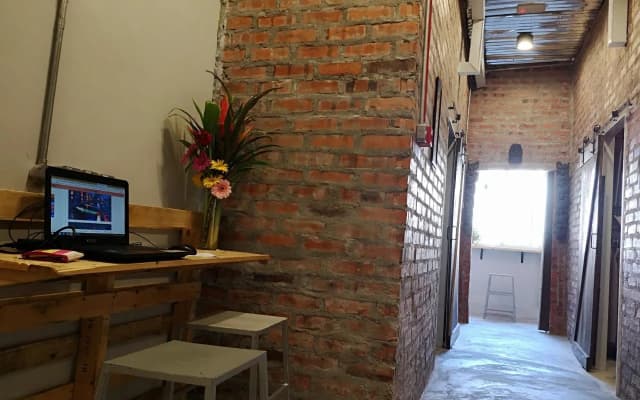 Iron Inn - Hostel - photo 5