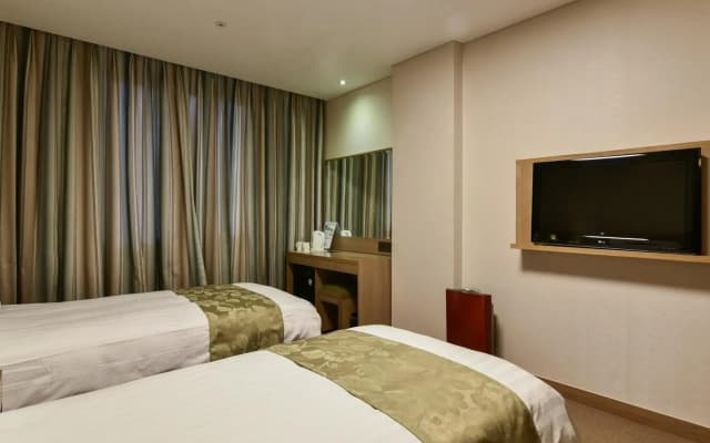 New Kukje Hotel - photo 4