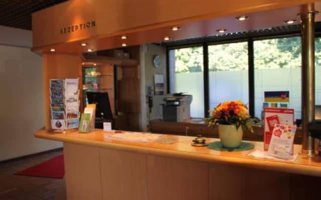 Raststättenhotel Grunewald - photo 2