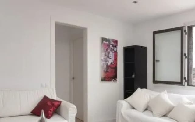 Pillow Apartments - photo 3
