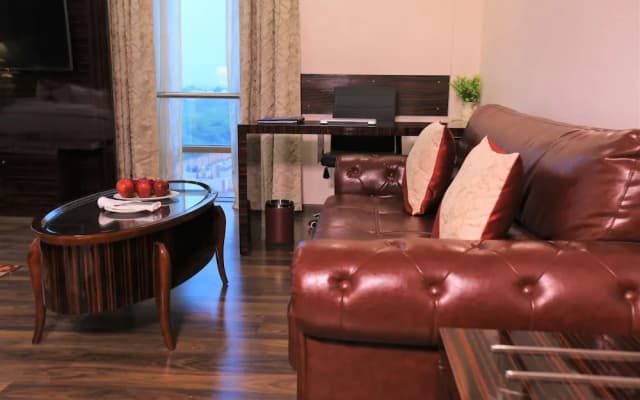 Hotel LA New Delhi - photo 2