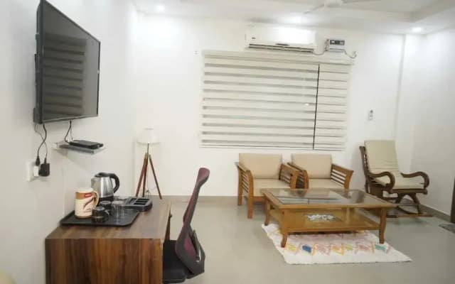 Purple Tree Villa Delhi - photo 2
