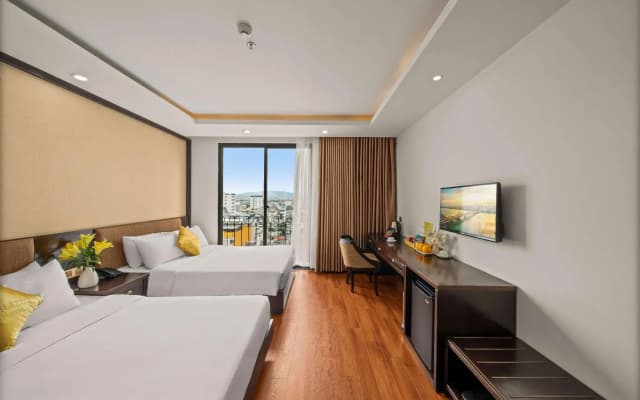 Palazzo Da Nang Beach Hotel - photo 4