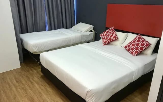The Red Hotel - photo 2