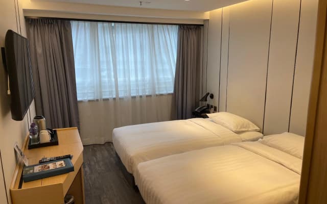 Hotel COZi · Oasis - photo 3