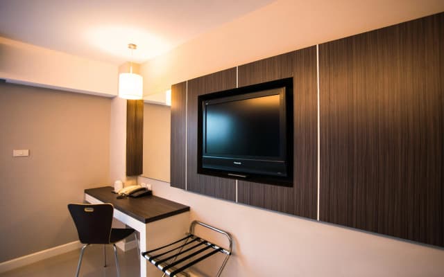 Napatra Hotel - photo 4