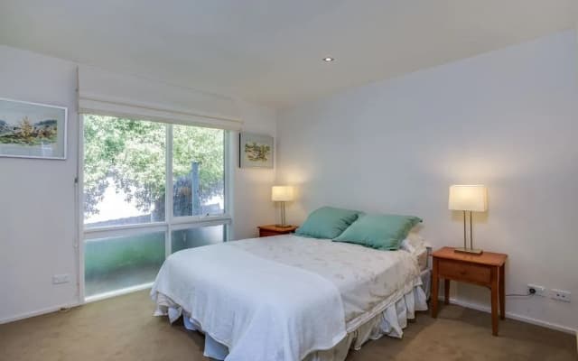 Portsea Place - photo 5