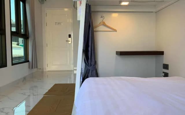 Rich8 Hostel - photo 3