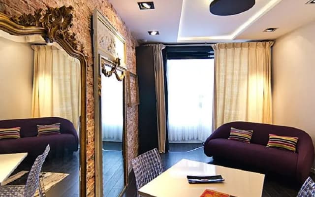 Studio Paris Apartment - Jobs - photo 3