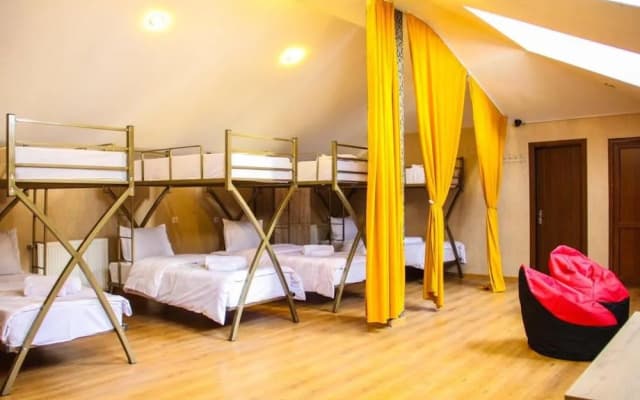 Mr Alex Hostel - photo 3
