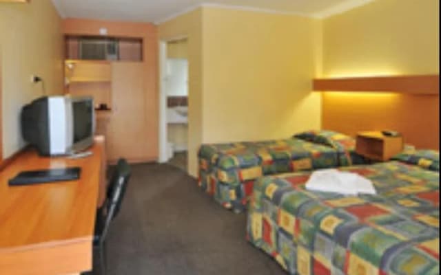 Windsor Heritage Motel - photo 5