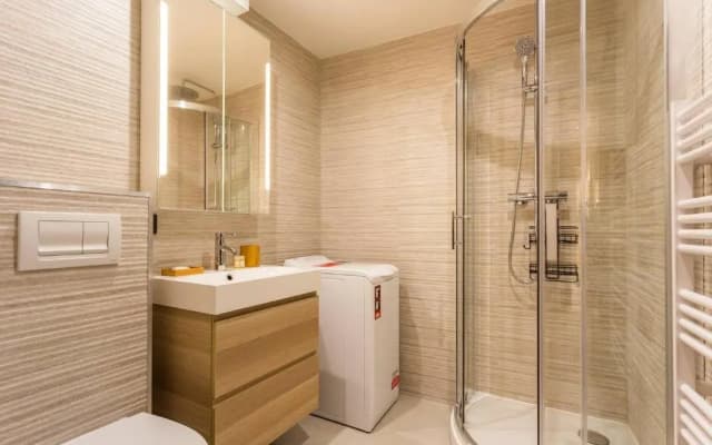 Home Suite Home Panthéon Port-Royal 1BR - photo 5