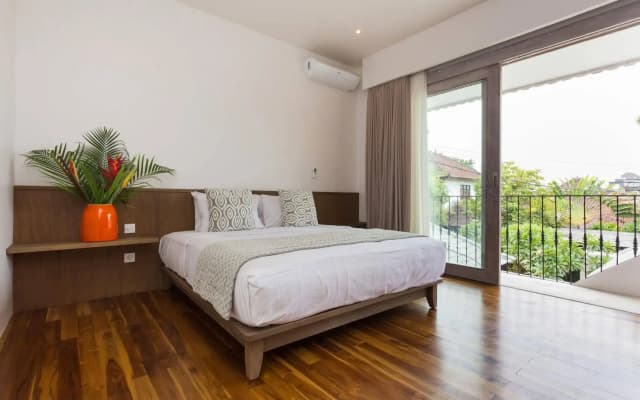Allure Villas - photo 2