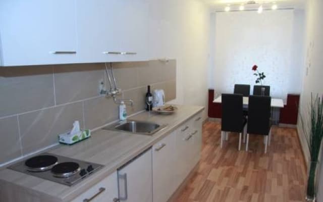 Livingston Apartment Central - photo 3