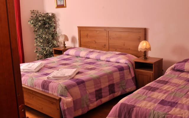 Gialel Guesthouse - photo 2