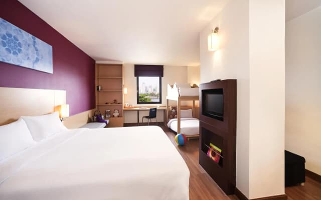 ibis Bangkok Riverside - photo 5