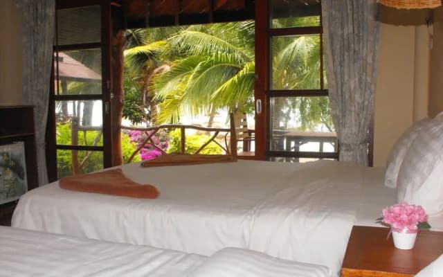 Sea Scene Resort - photo 3