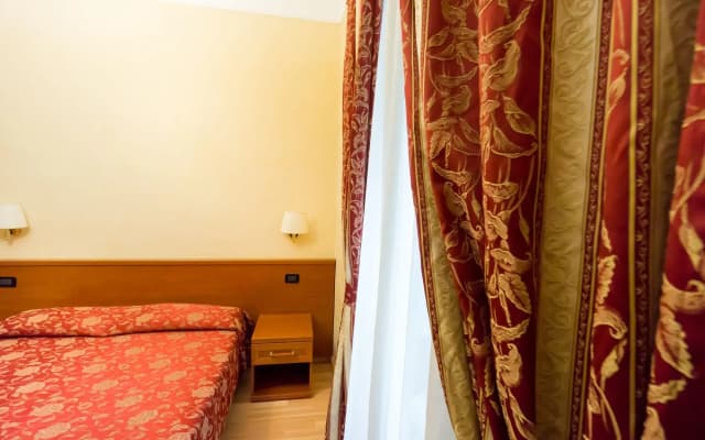 Funny Palace Hostel - photo 2