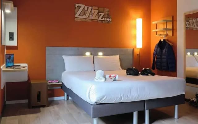 Ibis Budget Madrid Aeropuerto - photo 3