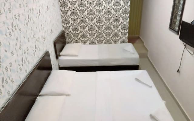 OYO 89407 EZI Hotel - photo 4