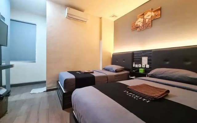 Infiniti Hotel - photo 5
