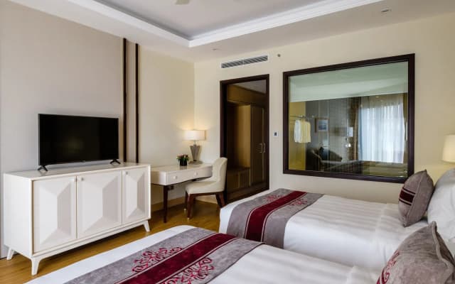 Renaissance Danang Hoi An Resort & Spa - photo 4
