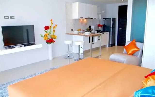 Emerald Patong Studio - photo 4