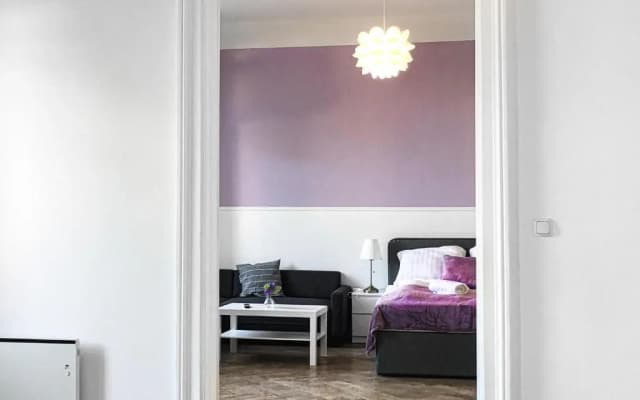 Commodious 2BR Apt. Near AKH-Perfect for Groups - photo 2