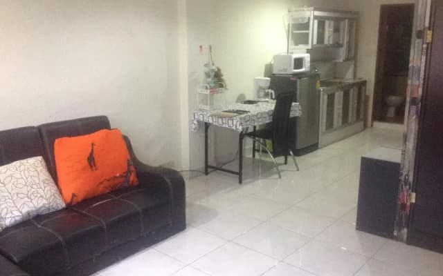 Jomtien Beach Guesthouse - photo 2